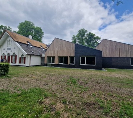 Verbouw De Rijzenburg voltooid